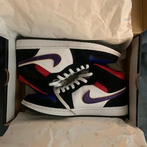 Jordan 1 mid Size 11